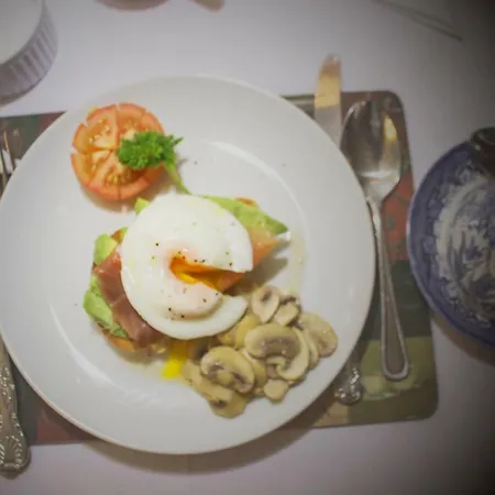 Lynch's بيت ضيافة 3*